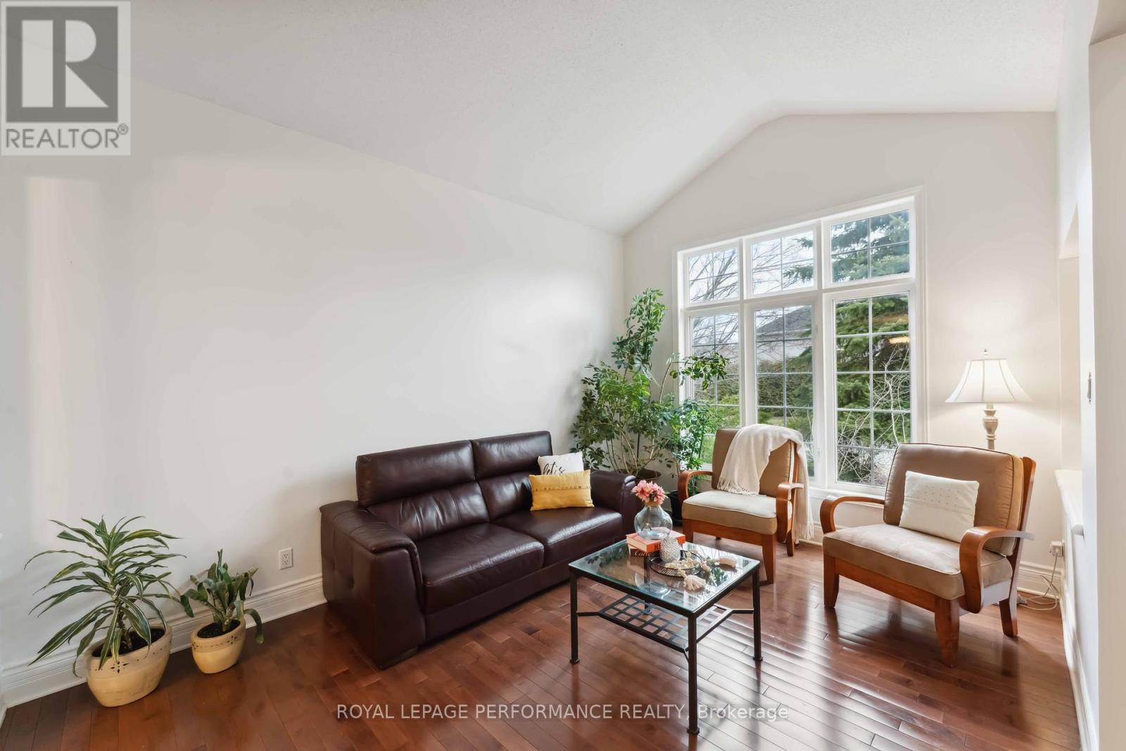 Photo 17 of 1060 Charest Way, Ottawa ON