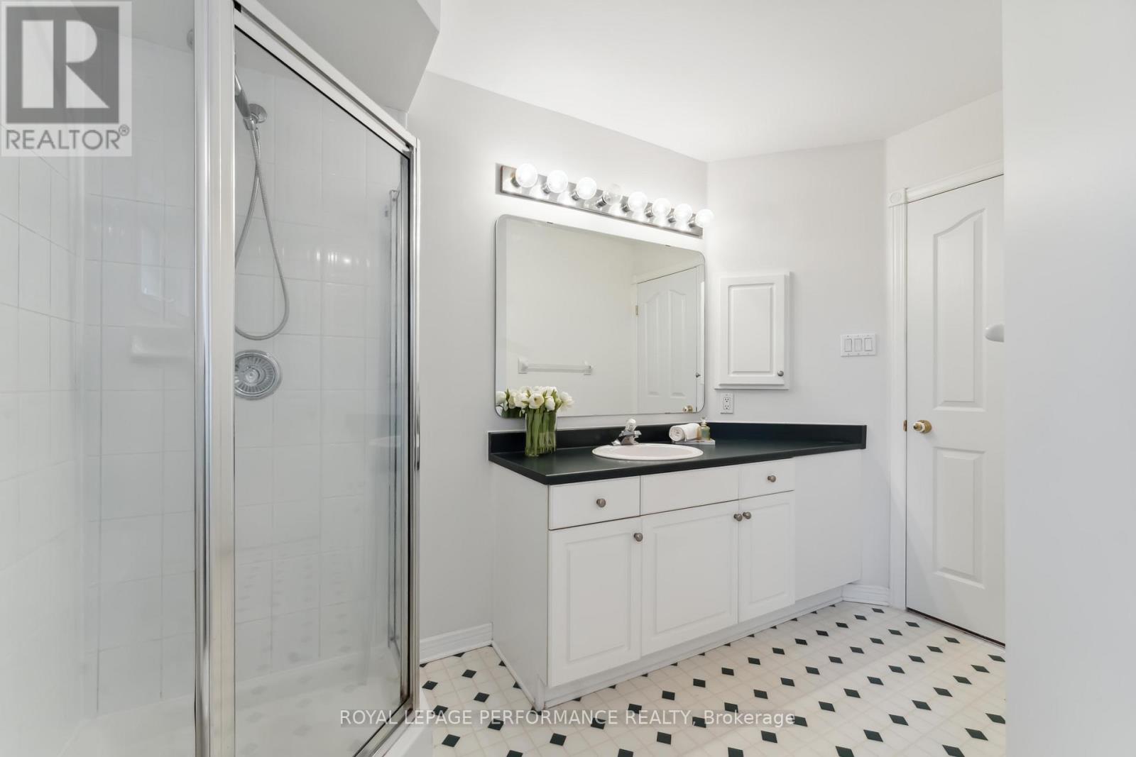 Photo 31 of 1060 Charest Way, Ottawa ON