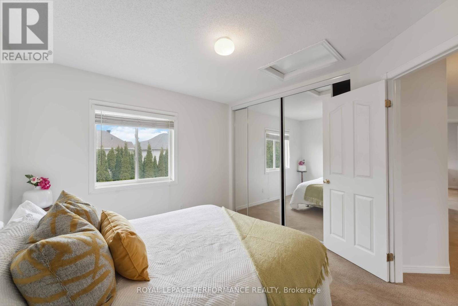 Photo 33 of 1060 Charest Way, Ottawa ON