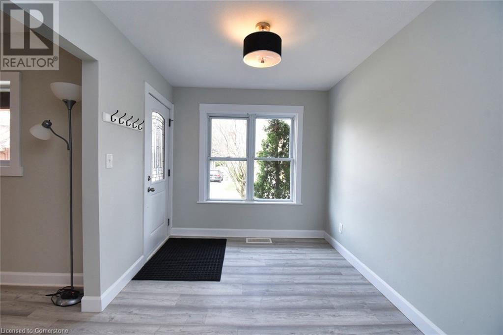 Photo 11 of 82 Alpine Avenue, Hamilton ON