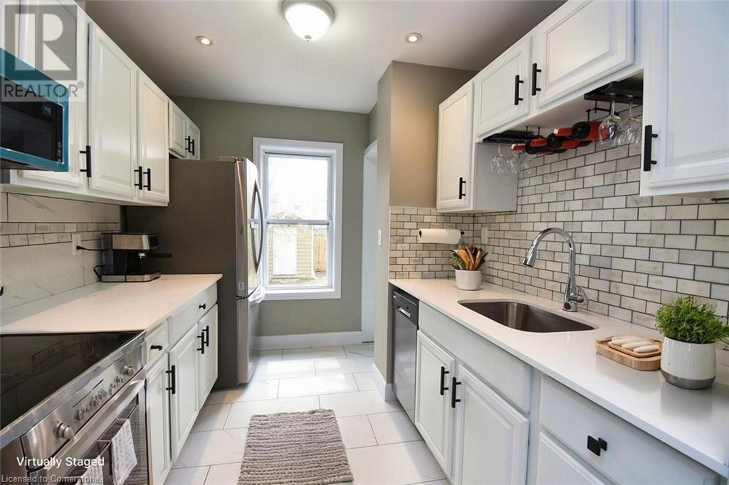 Photo 14 of 82 Alpine Avenue, Hamilton ON