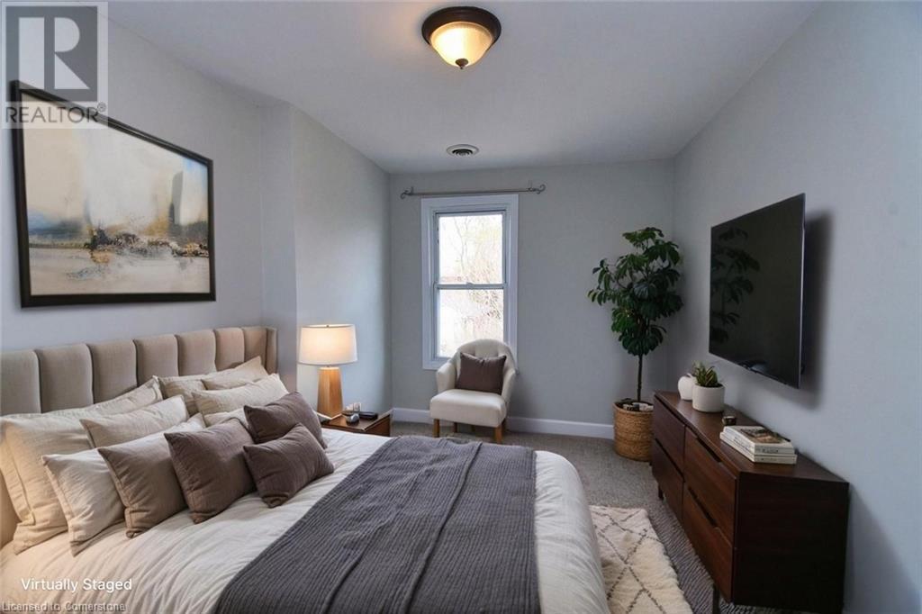 Photo 19 of 82 Alpine Avenue, Hamilton ON
