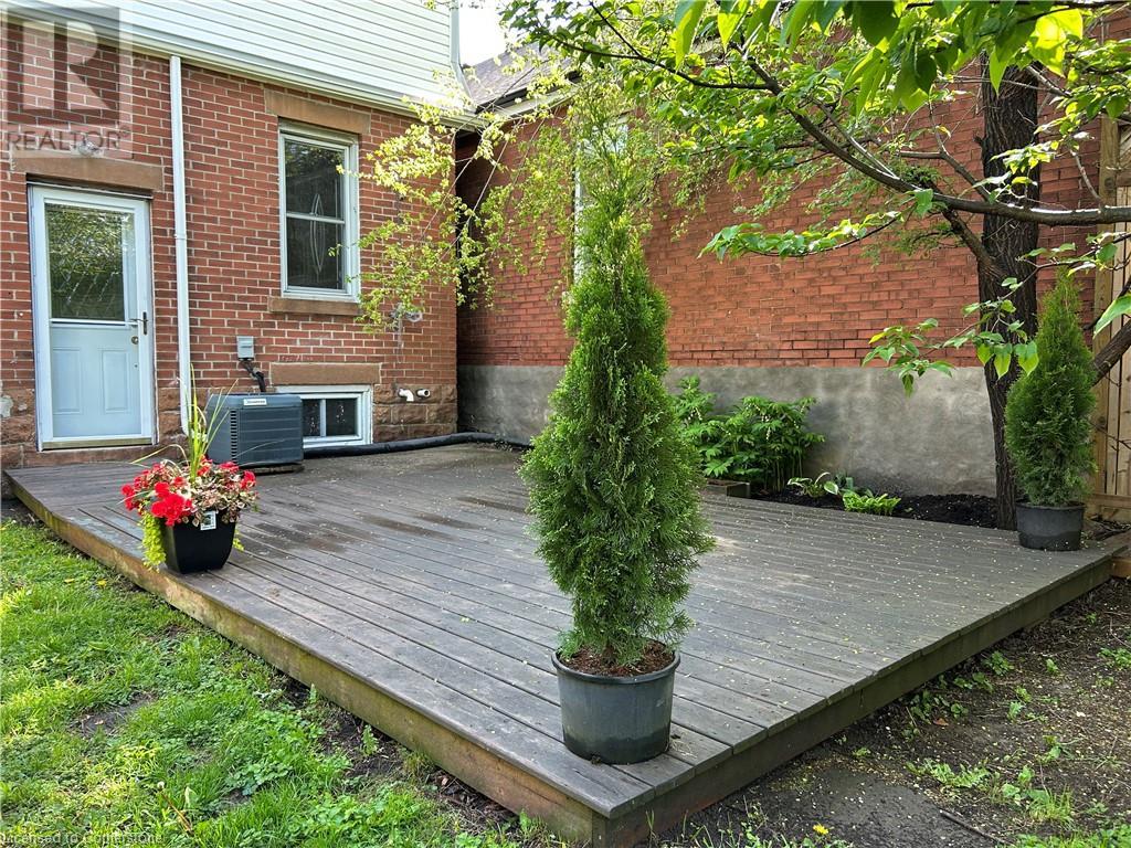 Photo 37 of 82 Alpine Avenue, Hamilton ON
