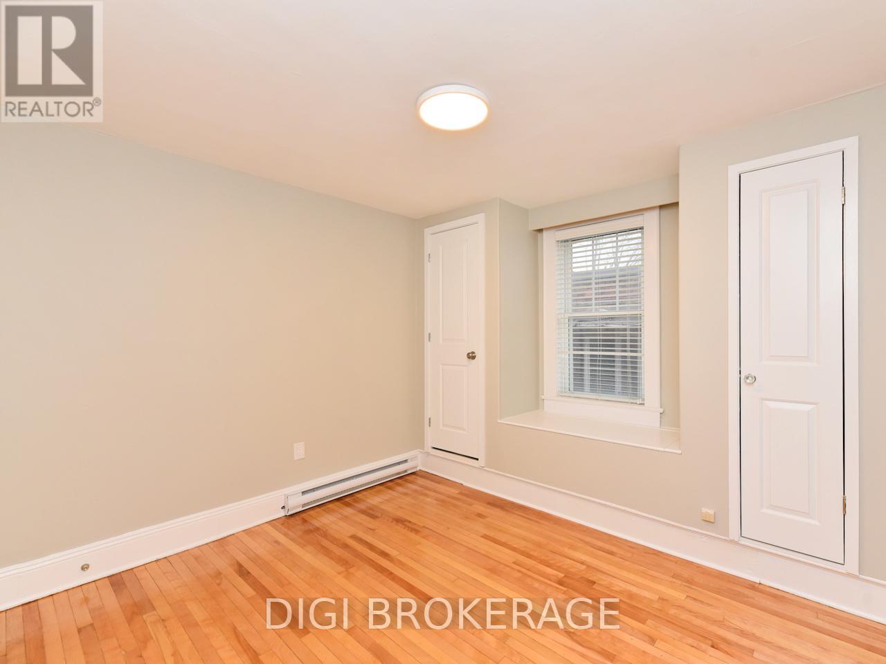 Photo 16 of 11 1 2 3 13 1 2 3 11 13 Acacia Avenue, Ottawa ON
