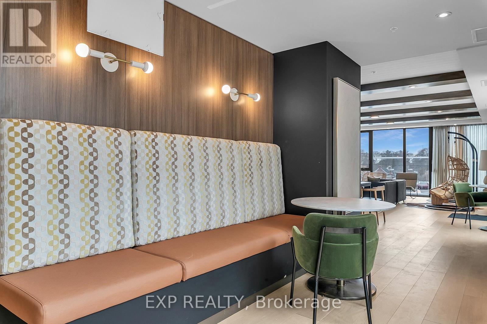 Photo 34 of 102 741 King Street W, Kitchener ON