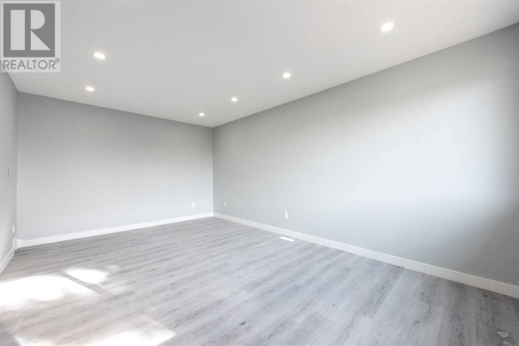 Multi-family House Bi-level for Sale in  Mcneill Road NE Mayland Heights Calgary 