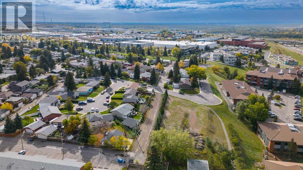 Multi-family House Bi-level for Sale in  Mcneill Road NE Mayland Heights Calgary 