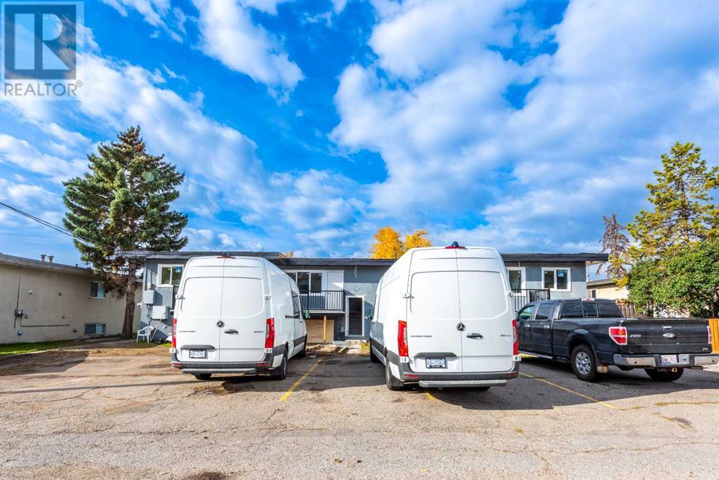 Multi-family House Bi-level for Sale in  Mcneill Road NE Mayland Heights Calgary 