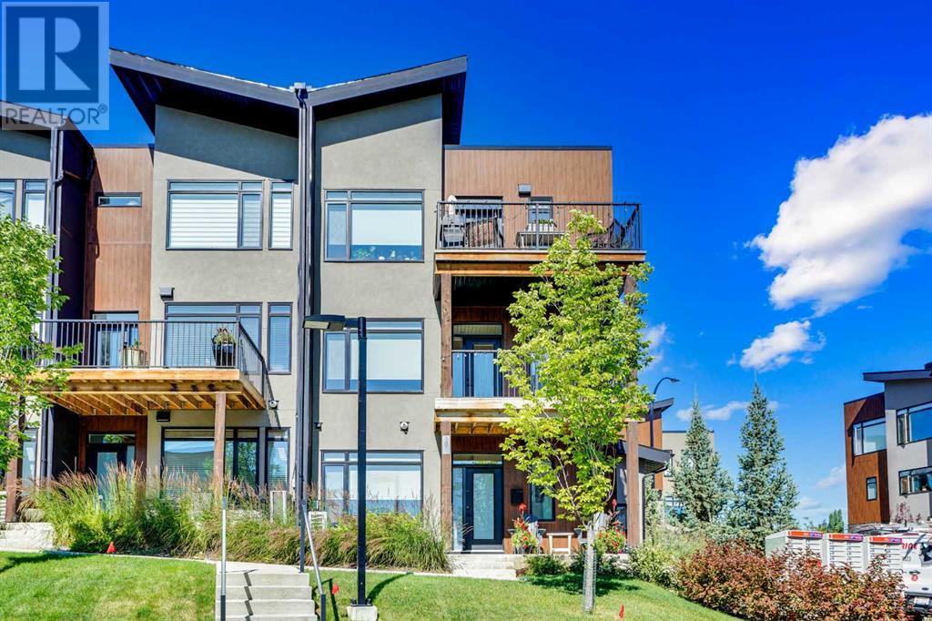 19 Royal Elm Green NW, Calgary, Alberta