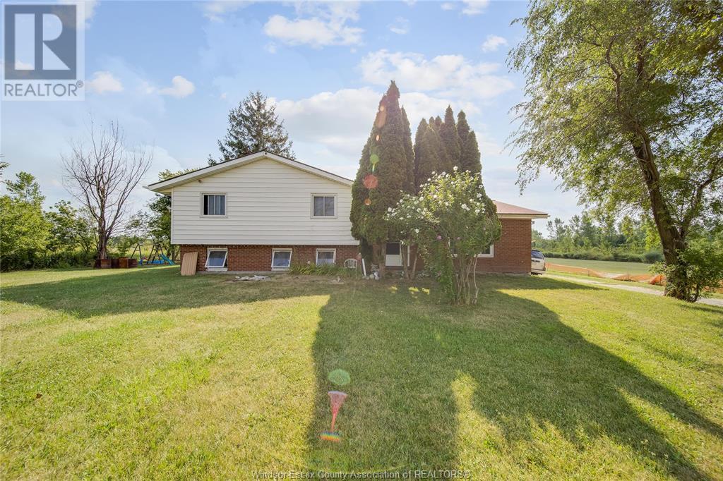 Photo 5 of 7063 Coulter Side Road, Essex ON