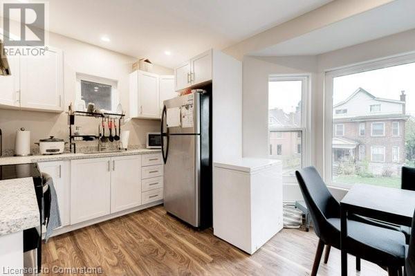 Photo 37 of 152 Sanford Avenue S, Hamilton ON