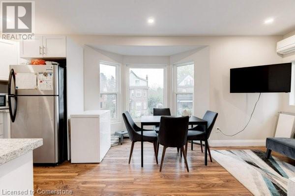 Photo 31 of 152 Sanford Avenue S, Hamilton ON