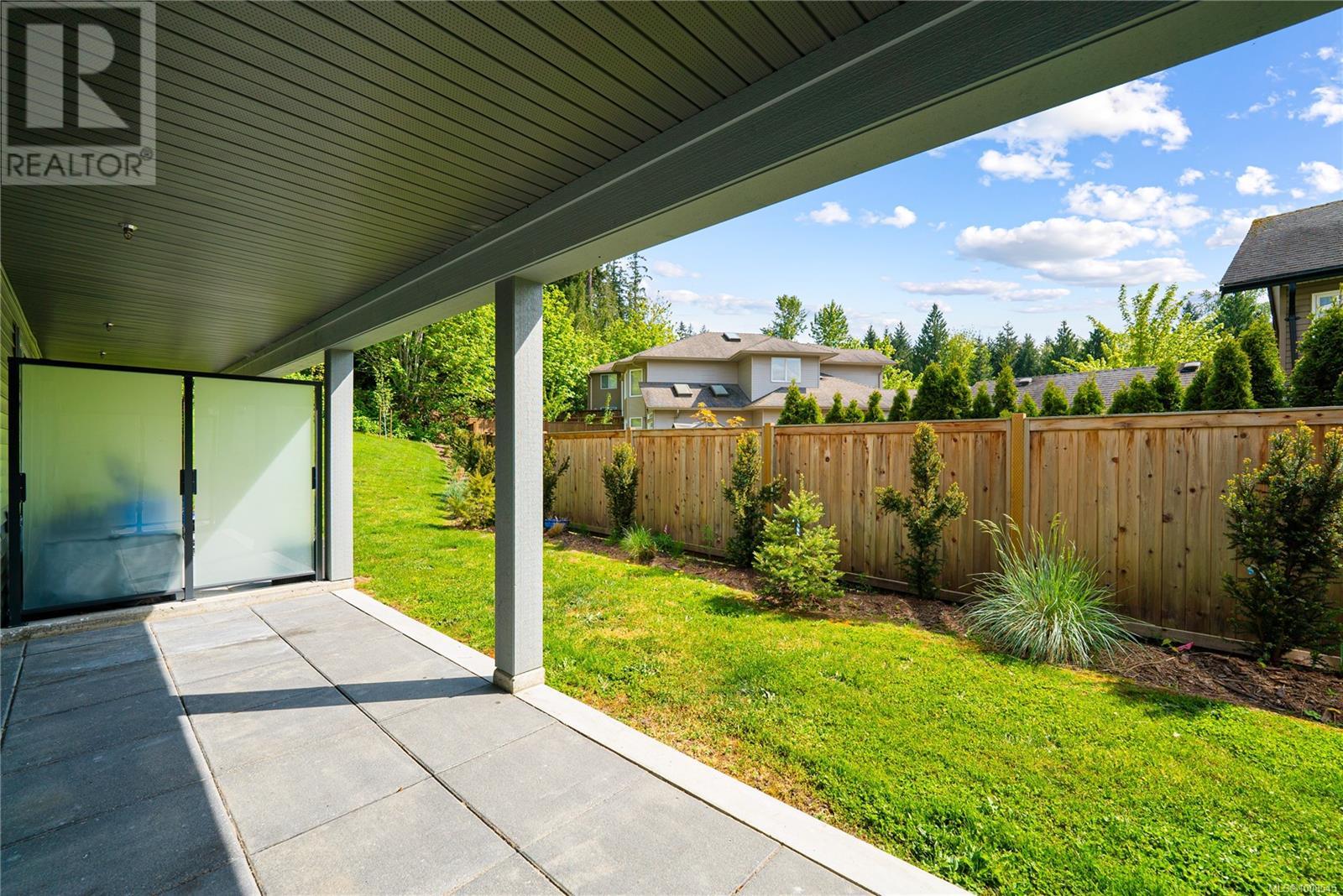 Photo 29 of 3 544 Cook St, Ladysmith BC