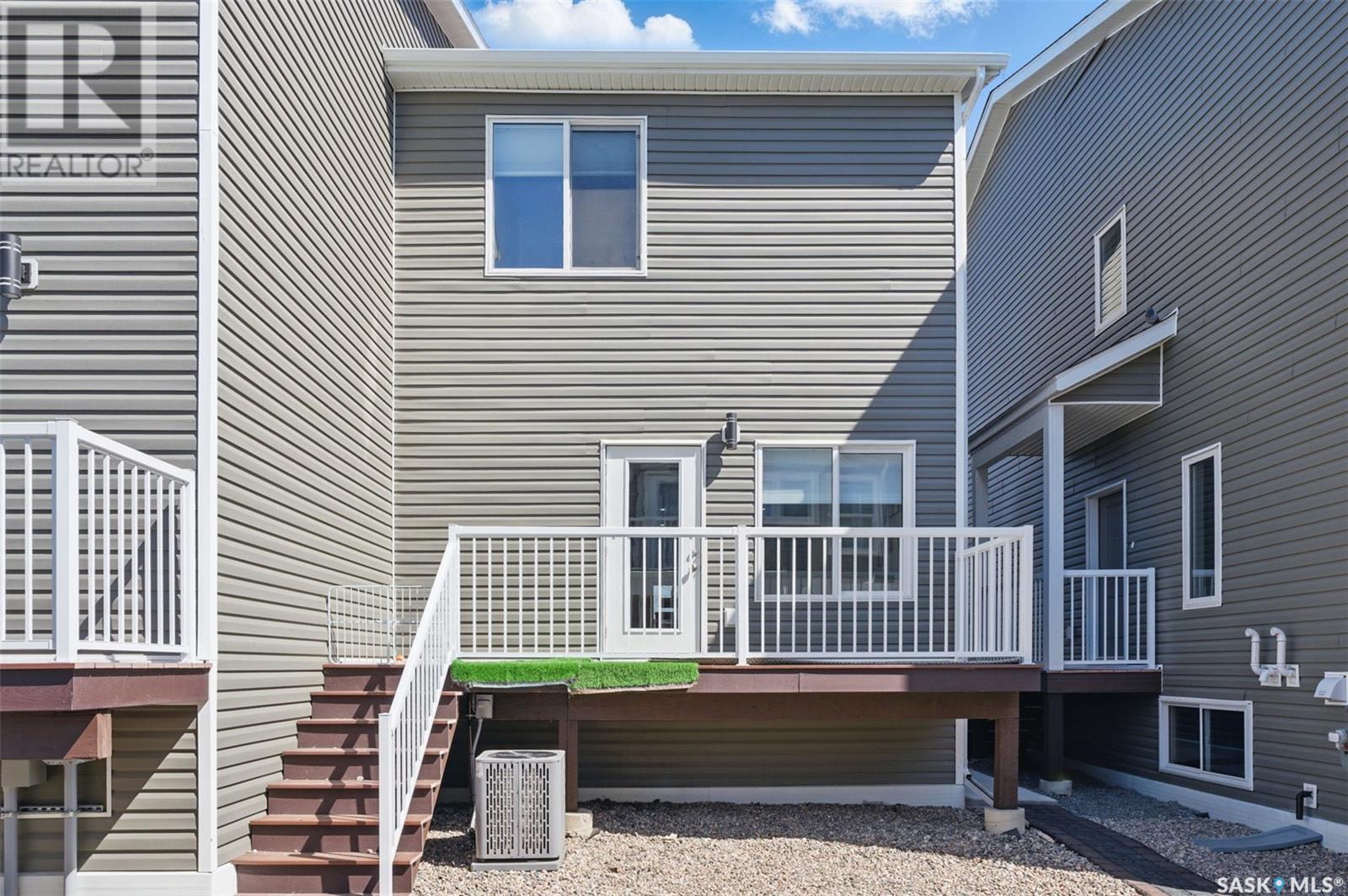 Photo 26 of 421 L Avenue S, Saskatoon SK