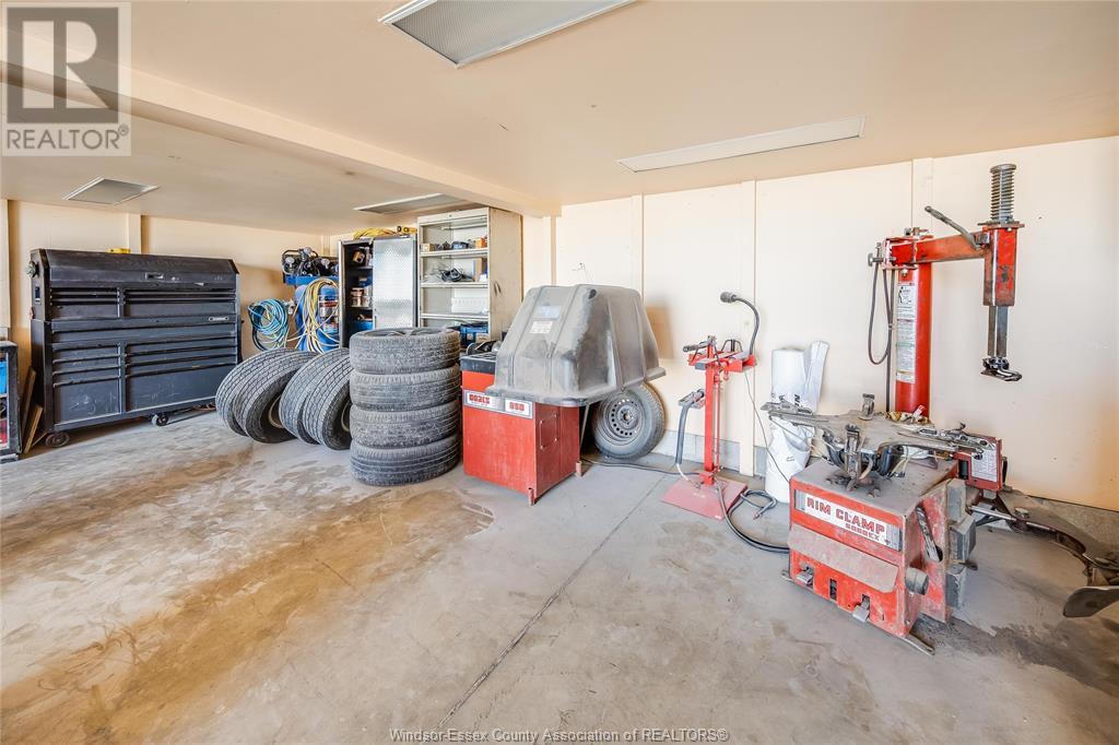 Photo 11 of 3465 71 Wilkinson Lane, Windsor ON