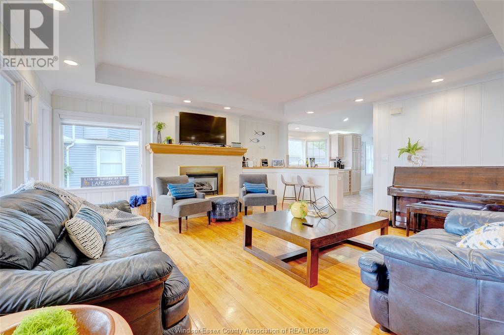 Photo 13 of 704 Point Pelee Drive, Leamington ON