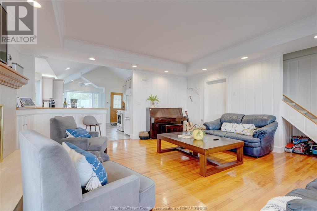 Photo 14 of 704 Point Pelee Drive, Leamington ON