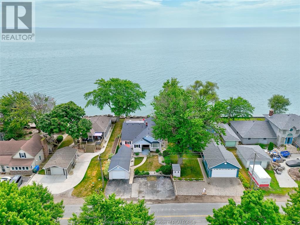 Photo 41 of 704 Point Pelee Drive, Leamington ON