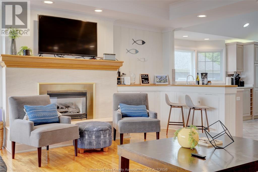 Photo 9 of 704 Point Pelee Drive, Leamington ON