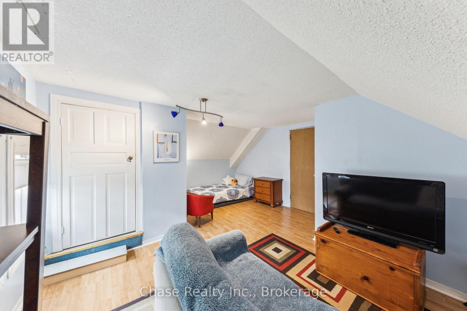 Photo 24 of 746 Sixth Avenue, Tay ON