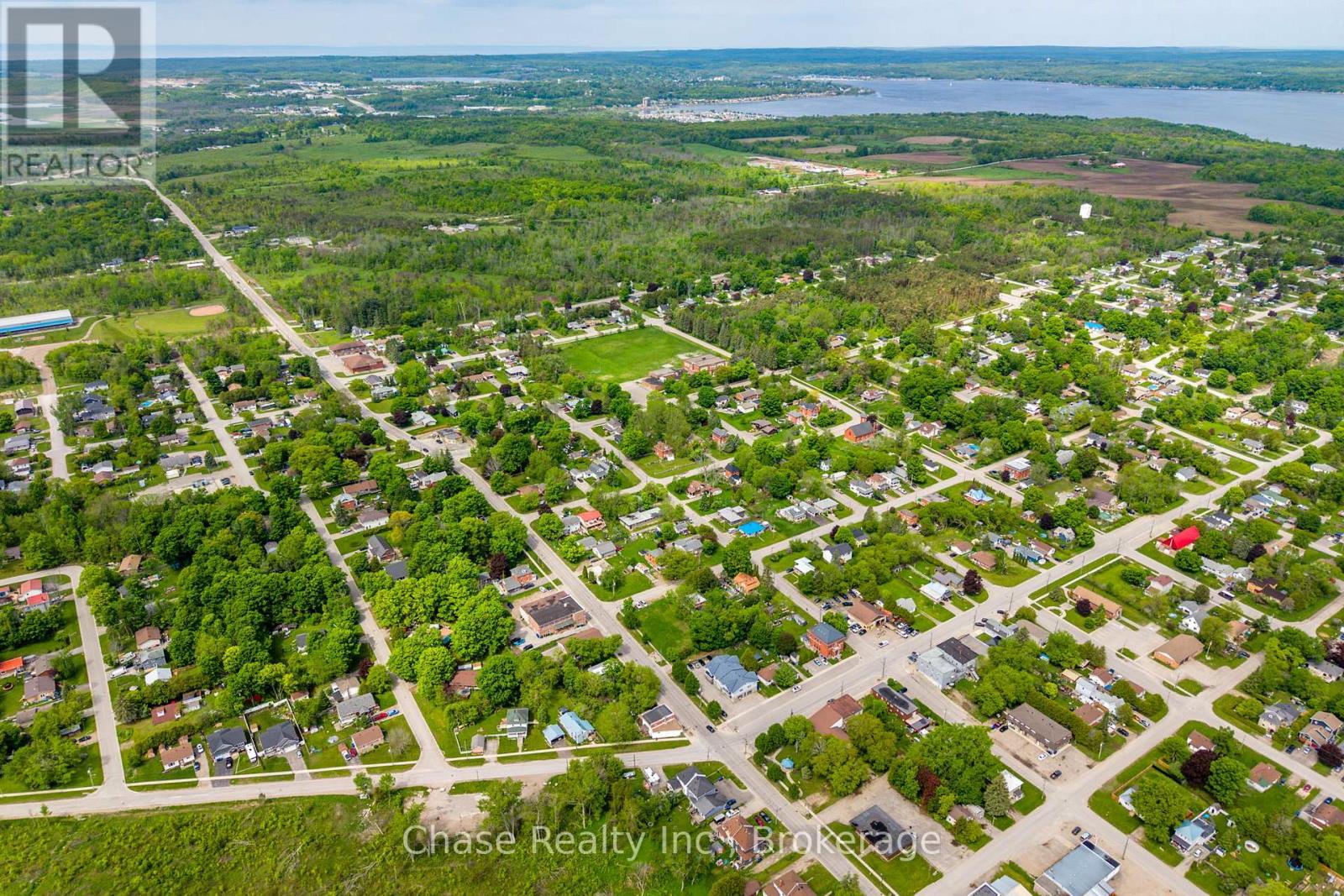 Photo 33 of 746 Sixth Avenue, Tay ON
