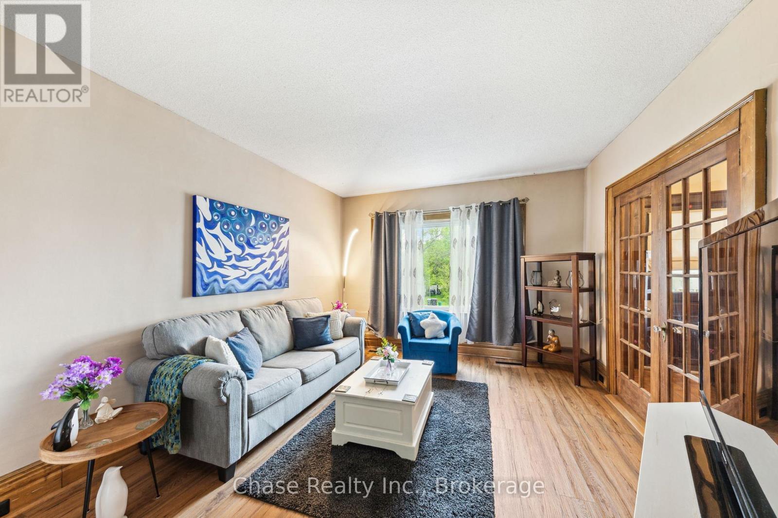Photo 8 of 746 Sixth Avenue, Tay ON