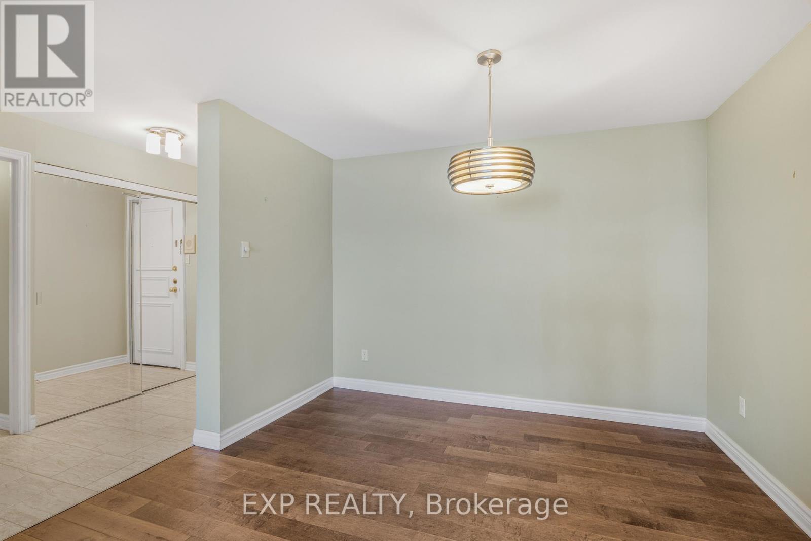 Photo 10 of 1501 1081 Ambleside Drive, Ottawa ON