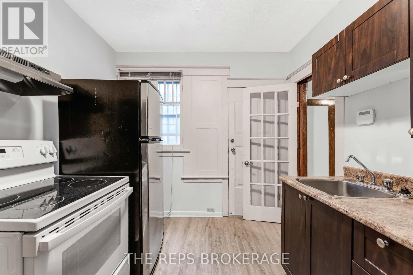 Photo 23 of 322 Waverley Street, Ottawa ON