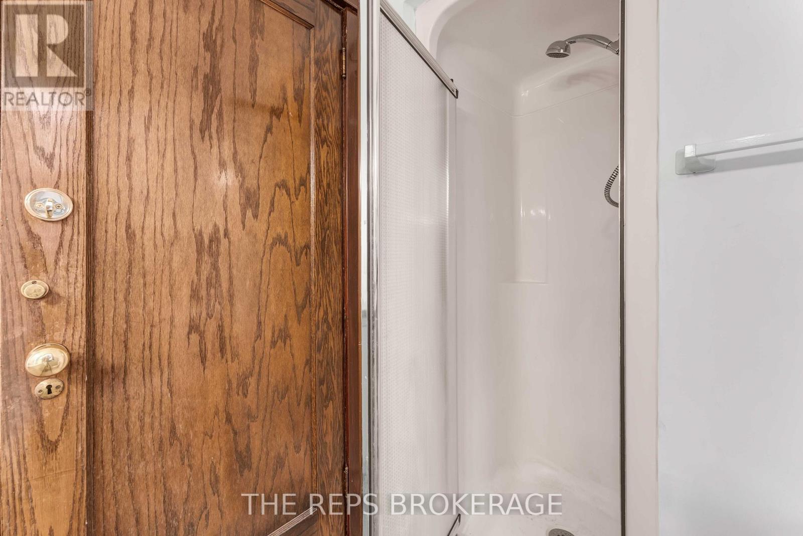 Photo 25 of 322 Waverley Street, Ottawa ON
