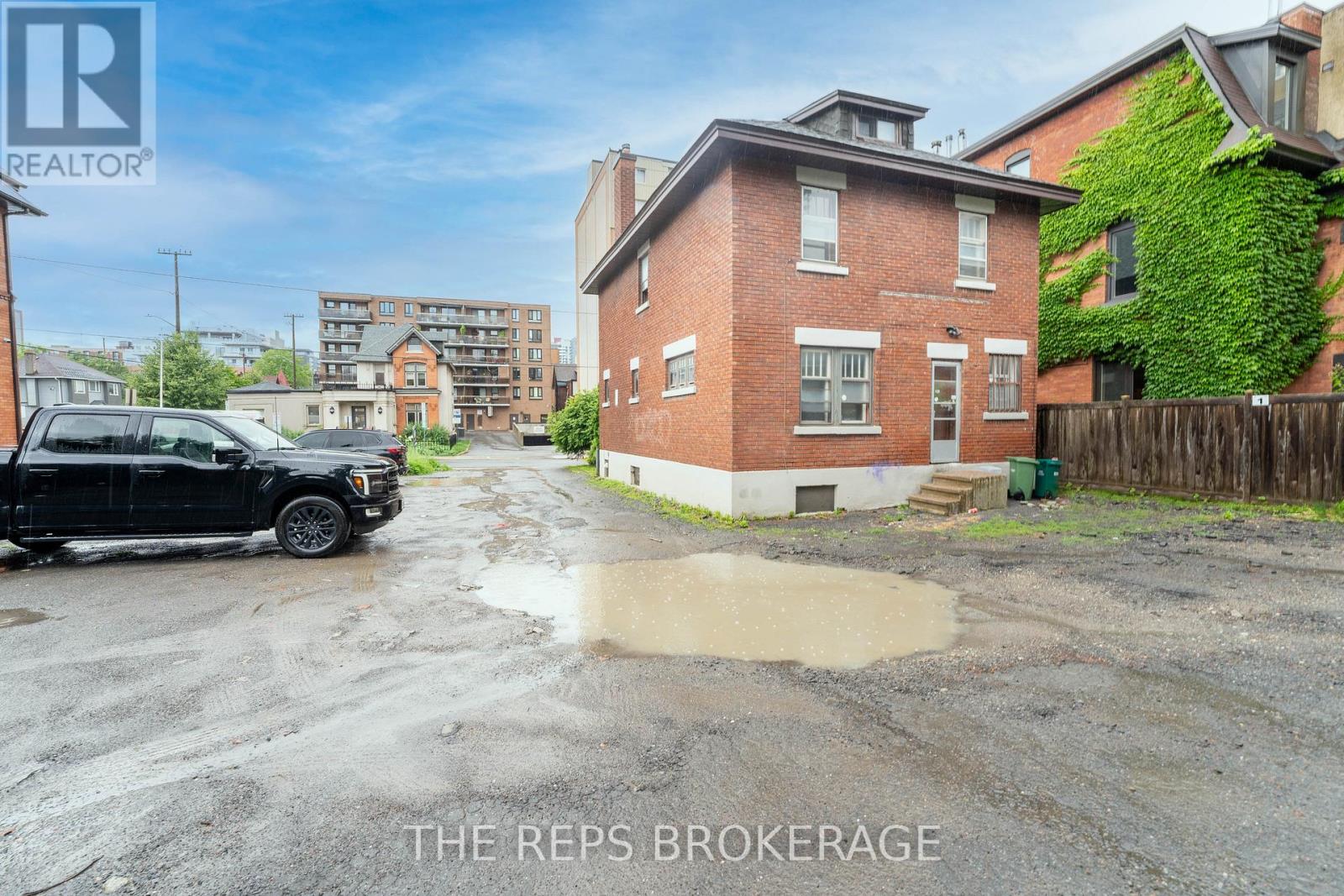 Photo 14 of 322 Waverley Street, Ottawa ON