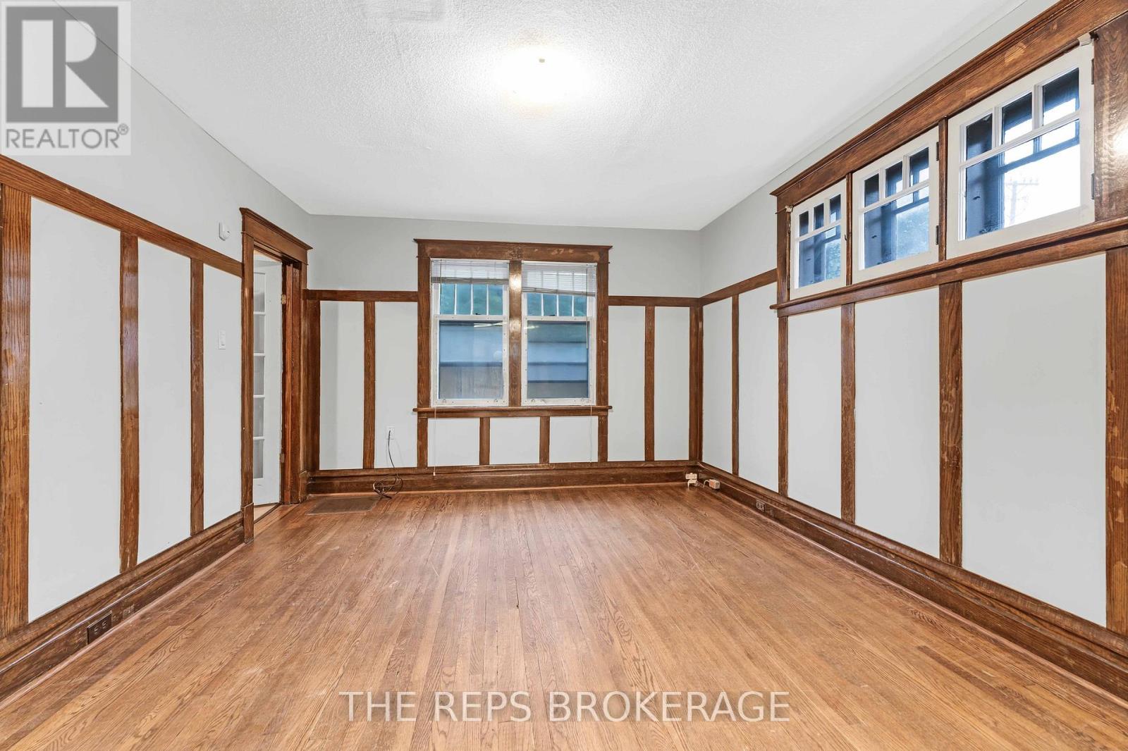 Photo 17 of 322 Waverley Street, Ottawa ON