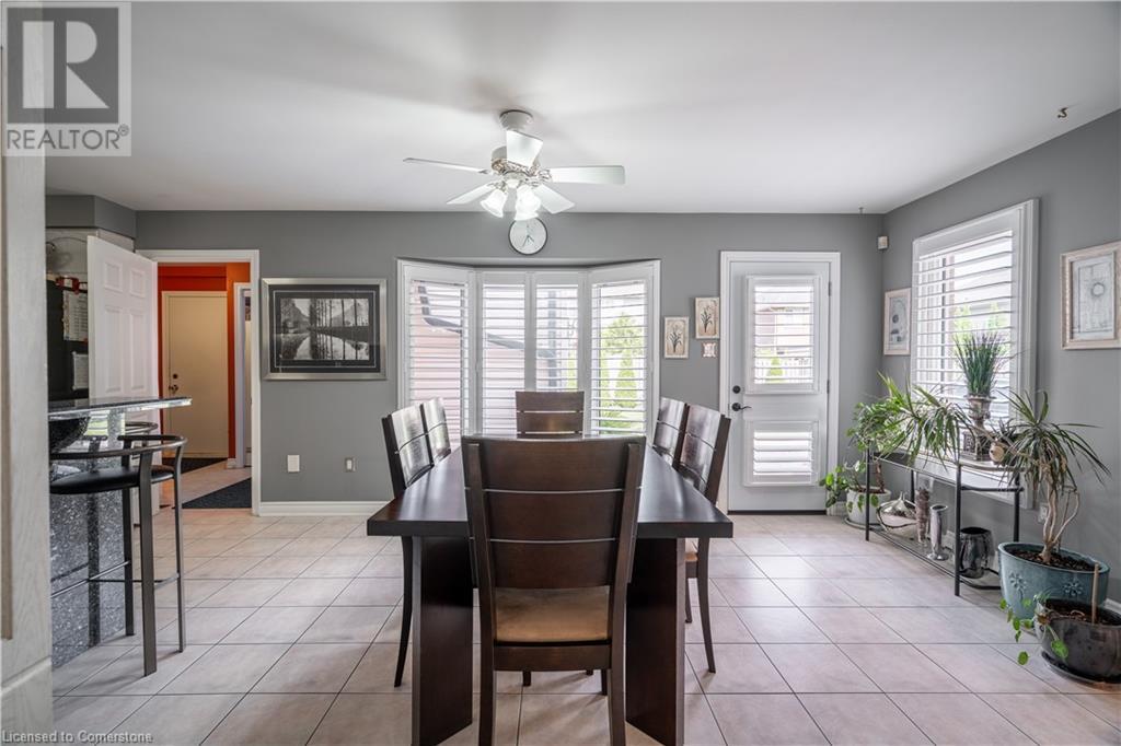 Photo 32 of 89 Meadowlands Boulevard, Ancaster ON