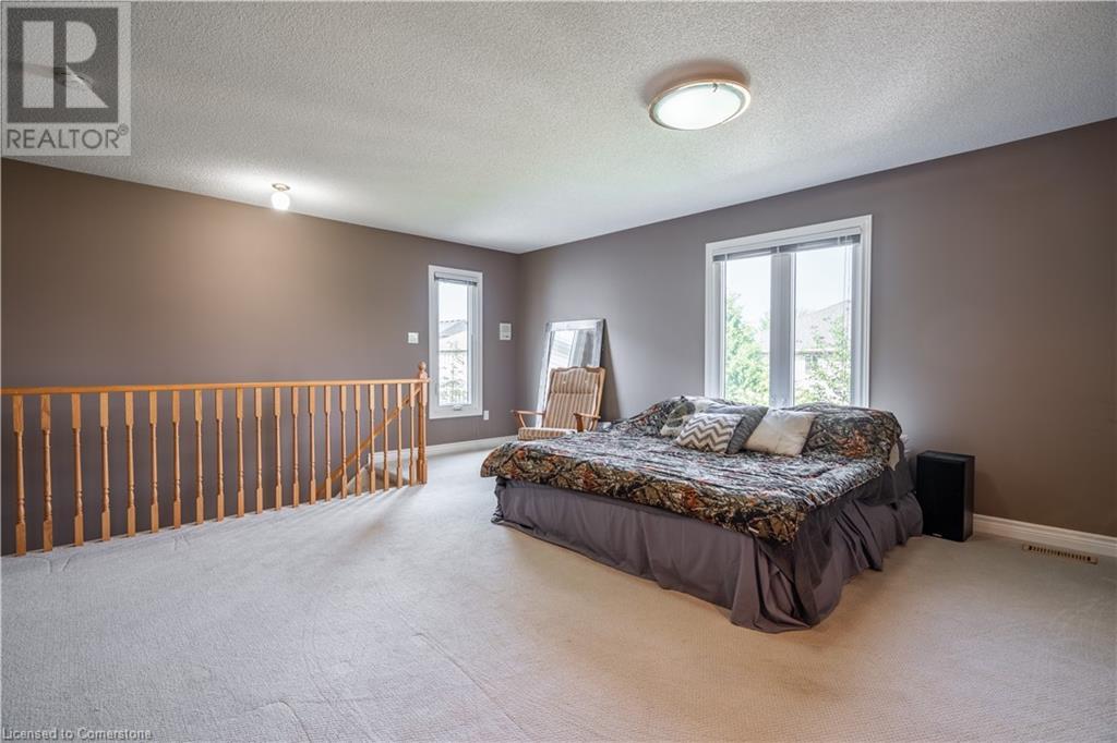 Photo 18 of 89 Meadowlands Boulevard, Ancaster ON