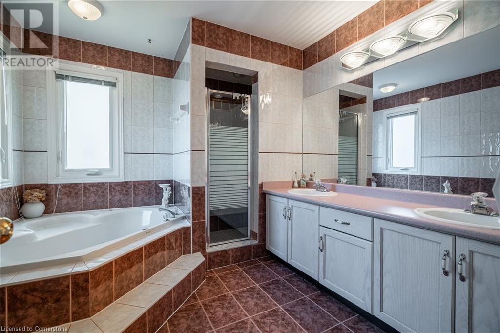 Photo 16 of 89 Meadowlands Boulevard, Ancaster ON