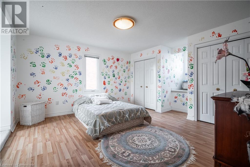 Photo 30 of 89 Meadowlands Boulevard, Ancaster ON