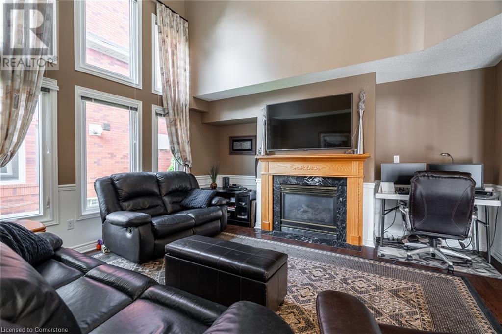 Photo 38 of 89 Meadowlands Boulevard, Ancaster ON