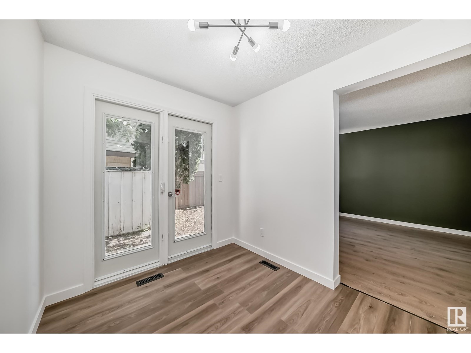 Photo 7 of 2369 139 Av Nw, Edmonton AB