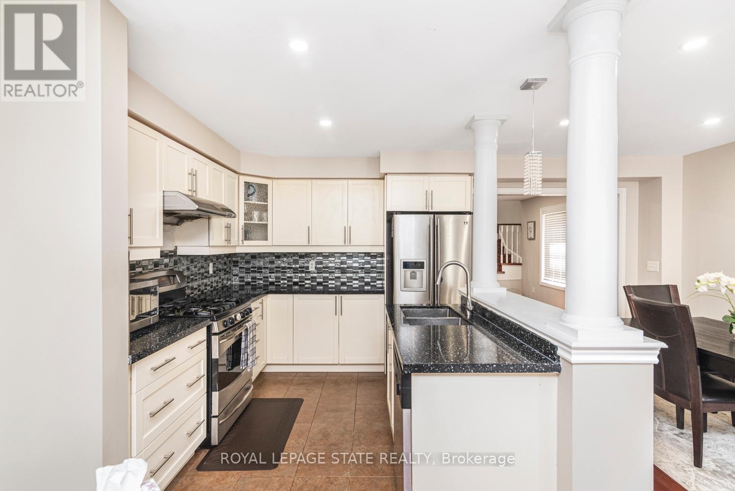 Photo 16 of 4825 Verdi Street, Burlington ON