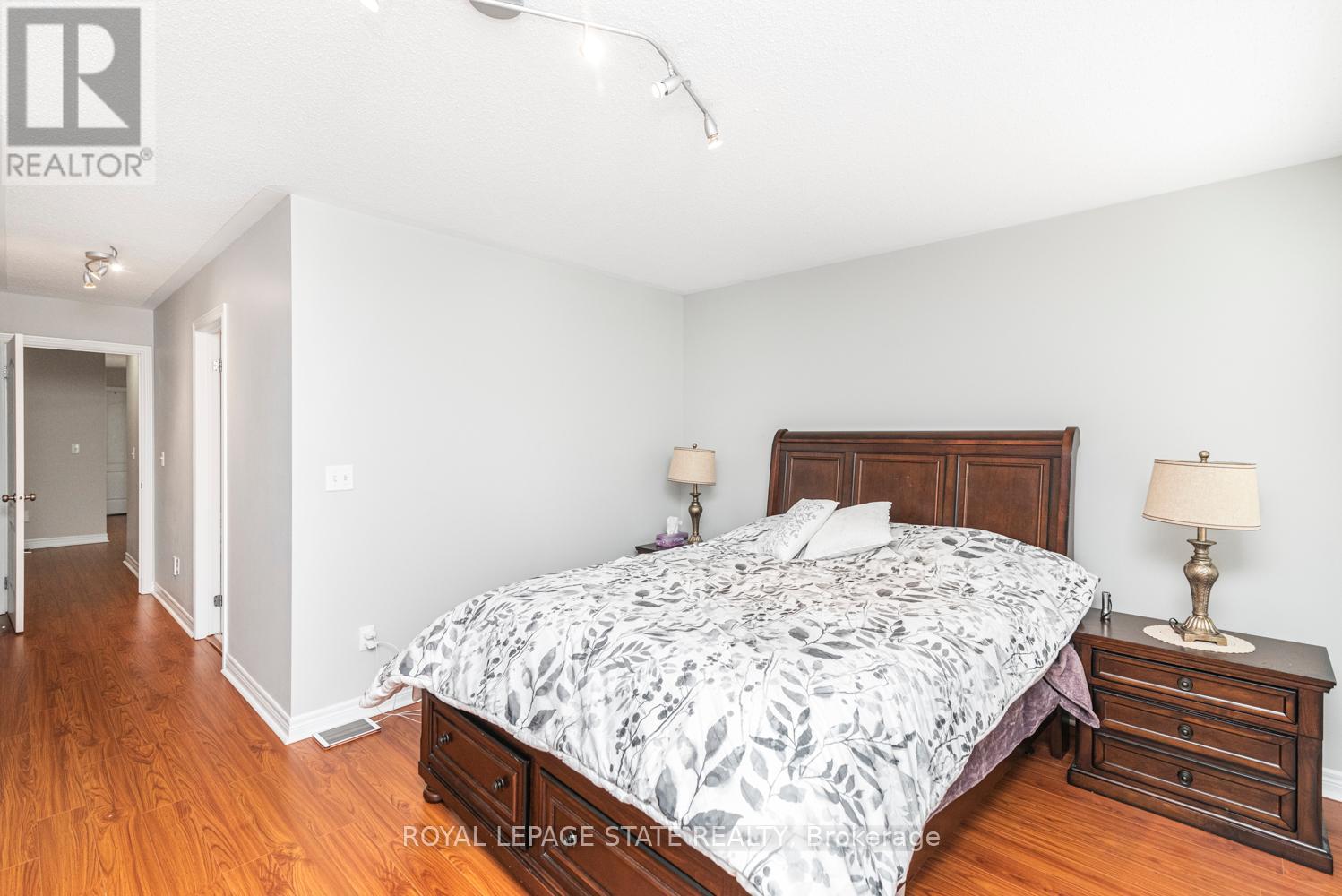 Photo 29 of 4825 Verdi Street, Burlington ON