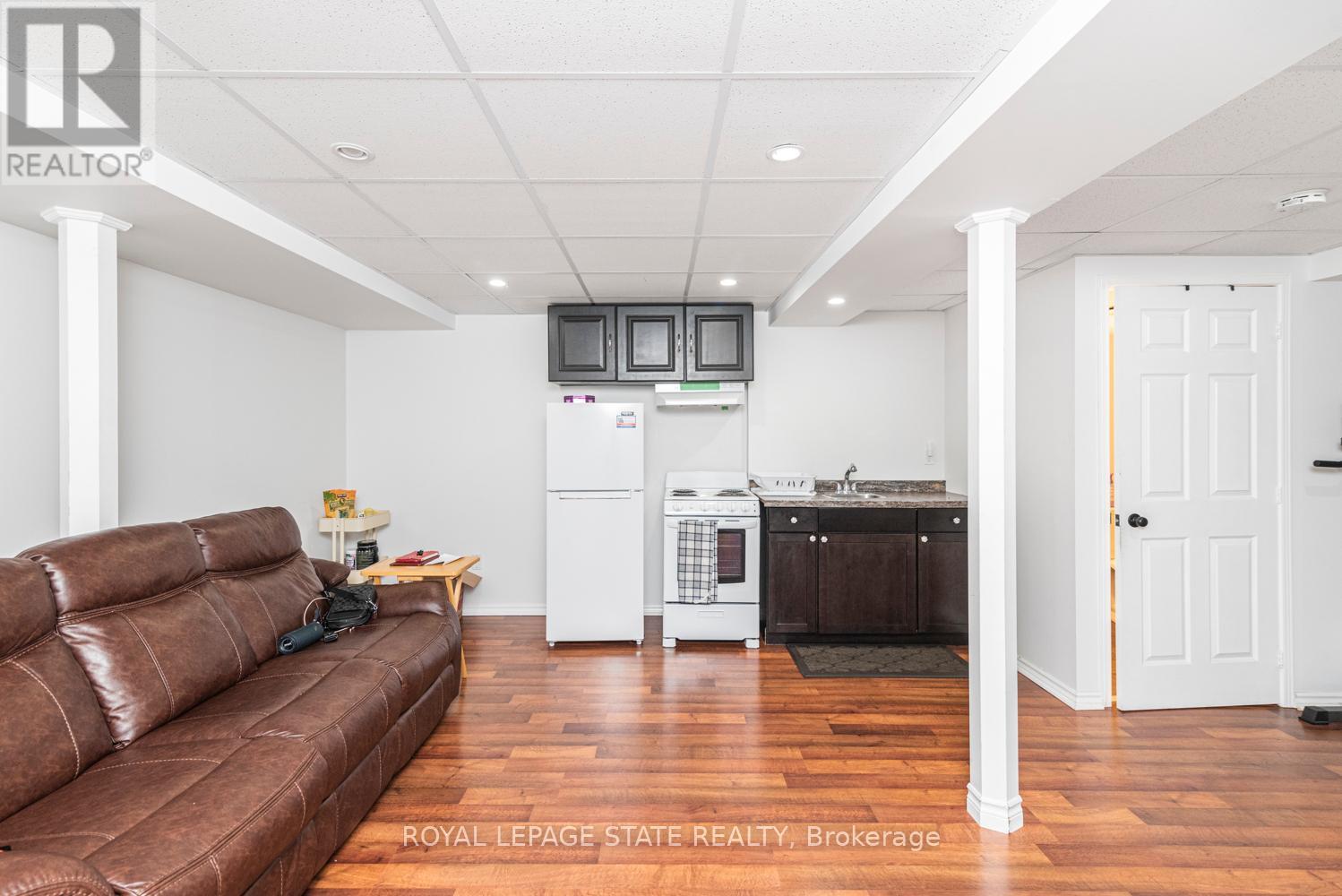 Photo 35 of 4825 Verdi Street, Burlington ON