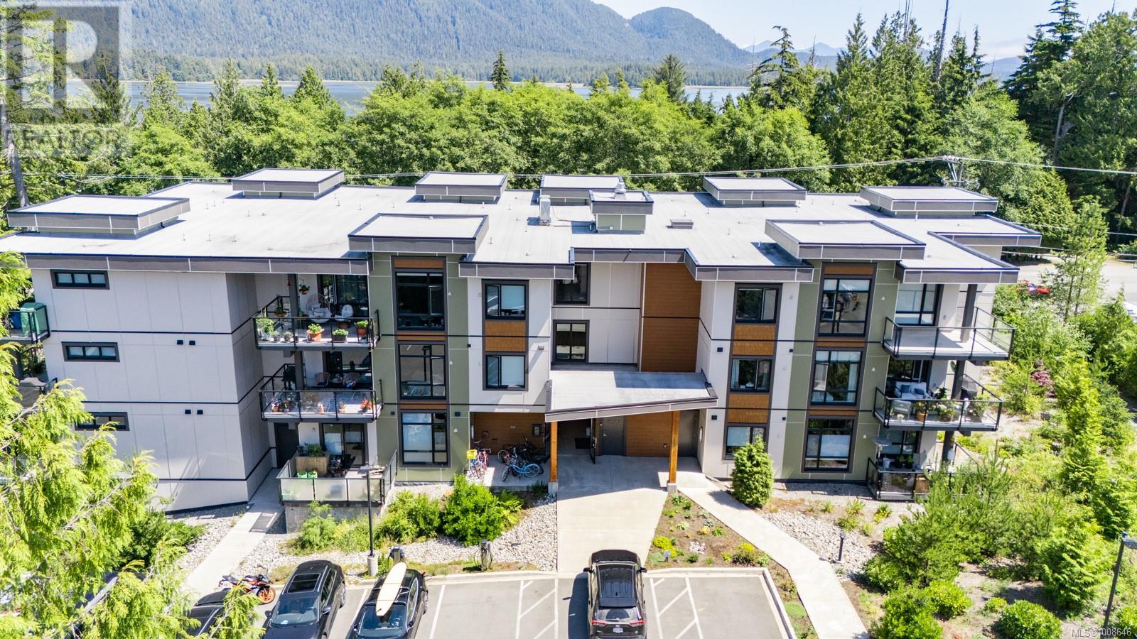 206 700 Yew Wood Rd, Tofino
