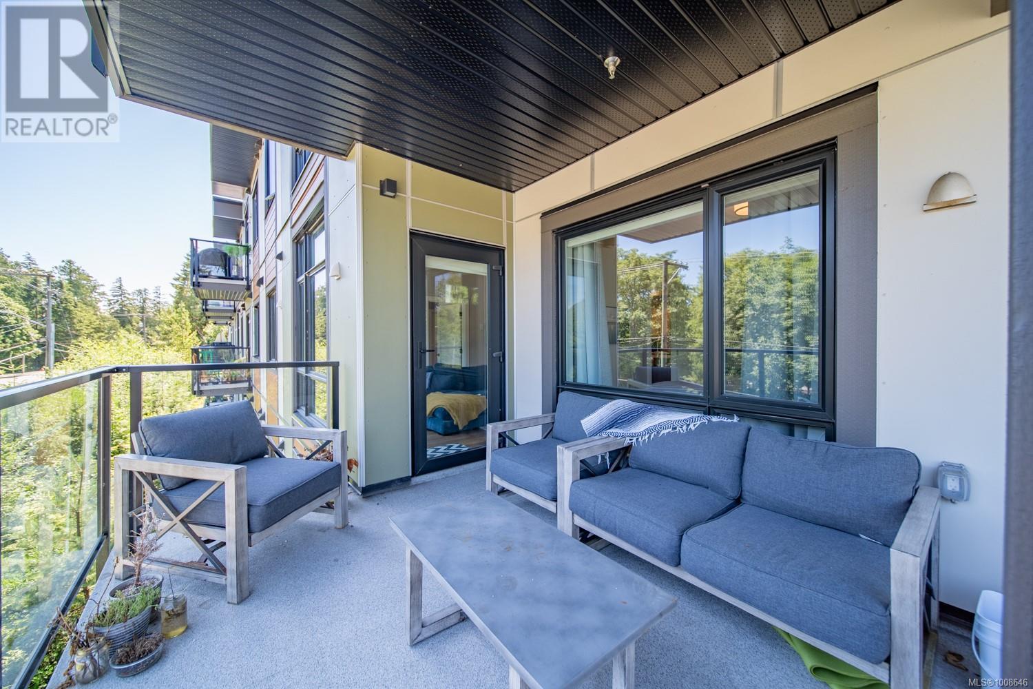 206 700 Yew Wood Rd, Tofino