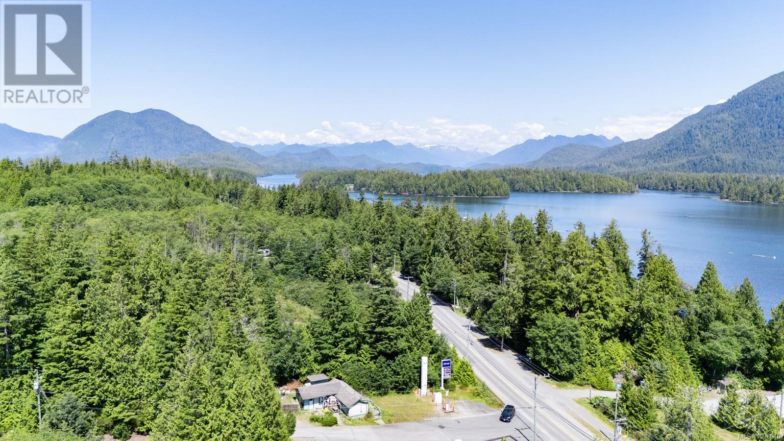 206 700 Yew Wood Rd, Tofino