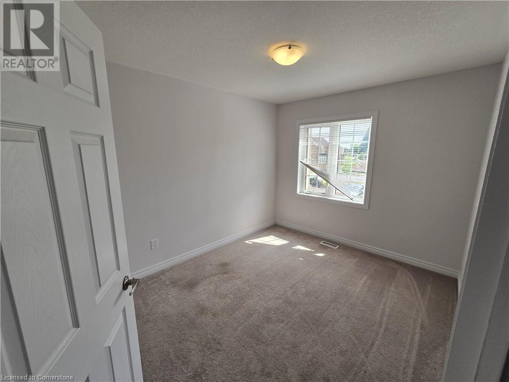 Photo 12 of 570 Linden Drive Unit 9, Cambridge ON