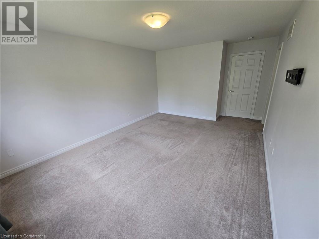 Photo 8 of 570 Linden Drive Unit 9, Cambridge ON