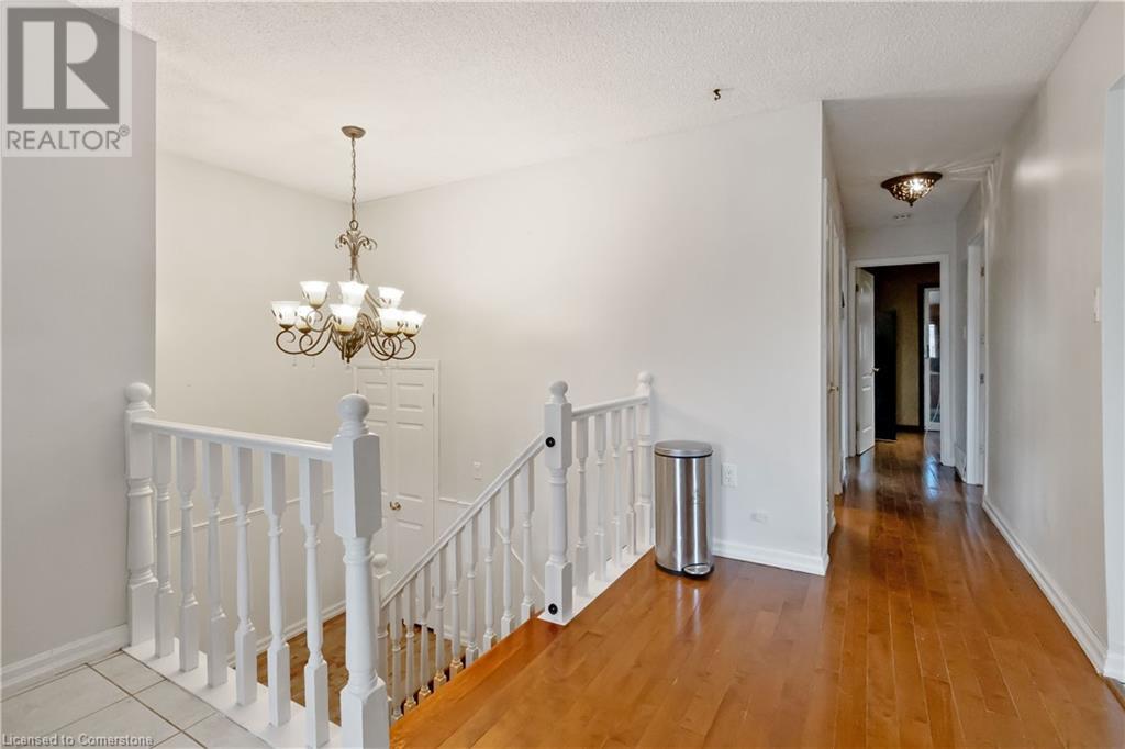 Photo 20 of 6 Equestrian Court, Brantford ON