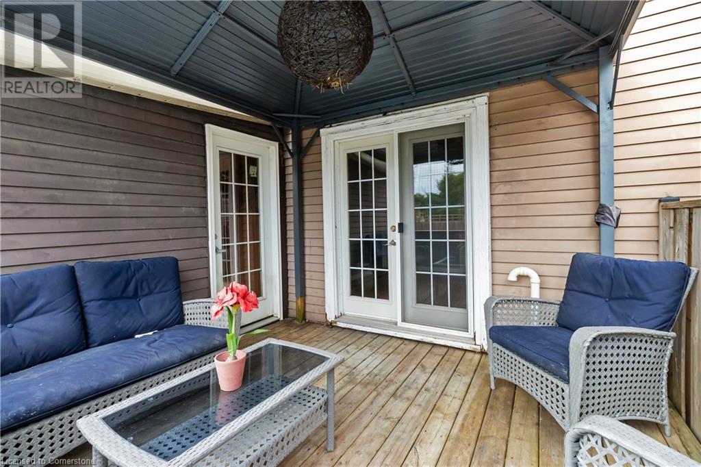 Photo 10 of 6 Equestrian Court, Brantford ON