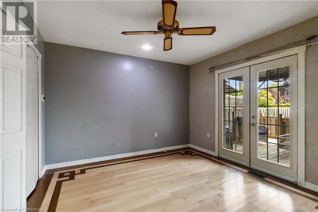 Photo 12 of 6 Equestrian Court, Brantford ON