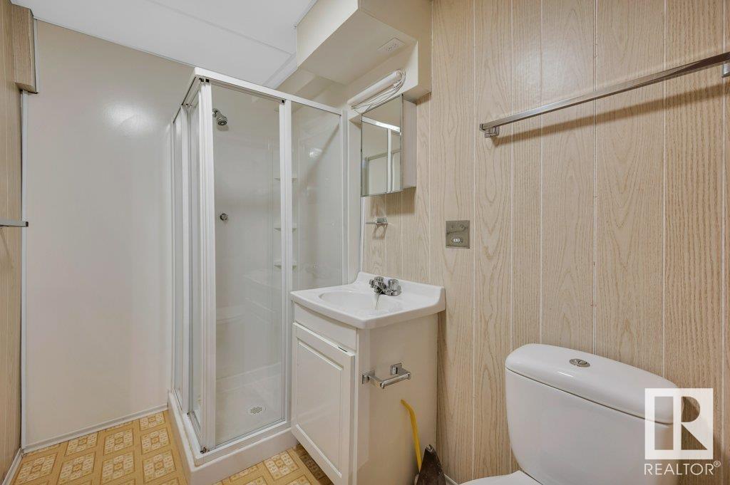 Photo 35 of 5011 47 St, Gibbons AB