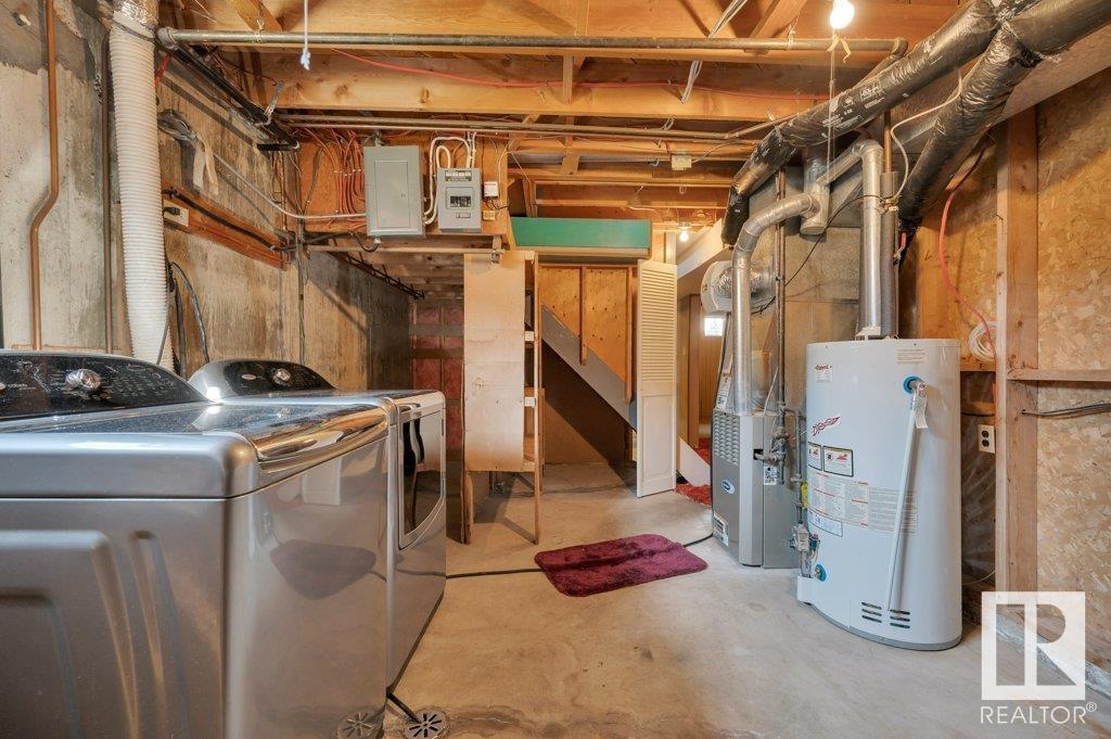 Photo 37 of 5011 47 St, Gibbons AB